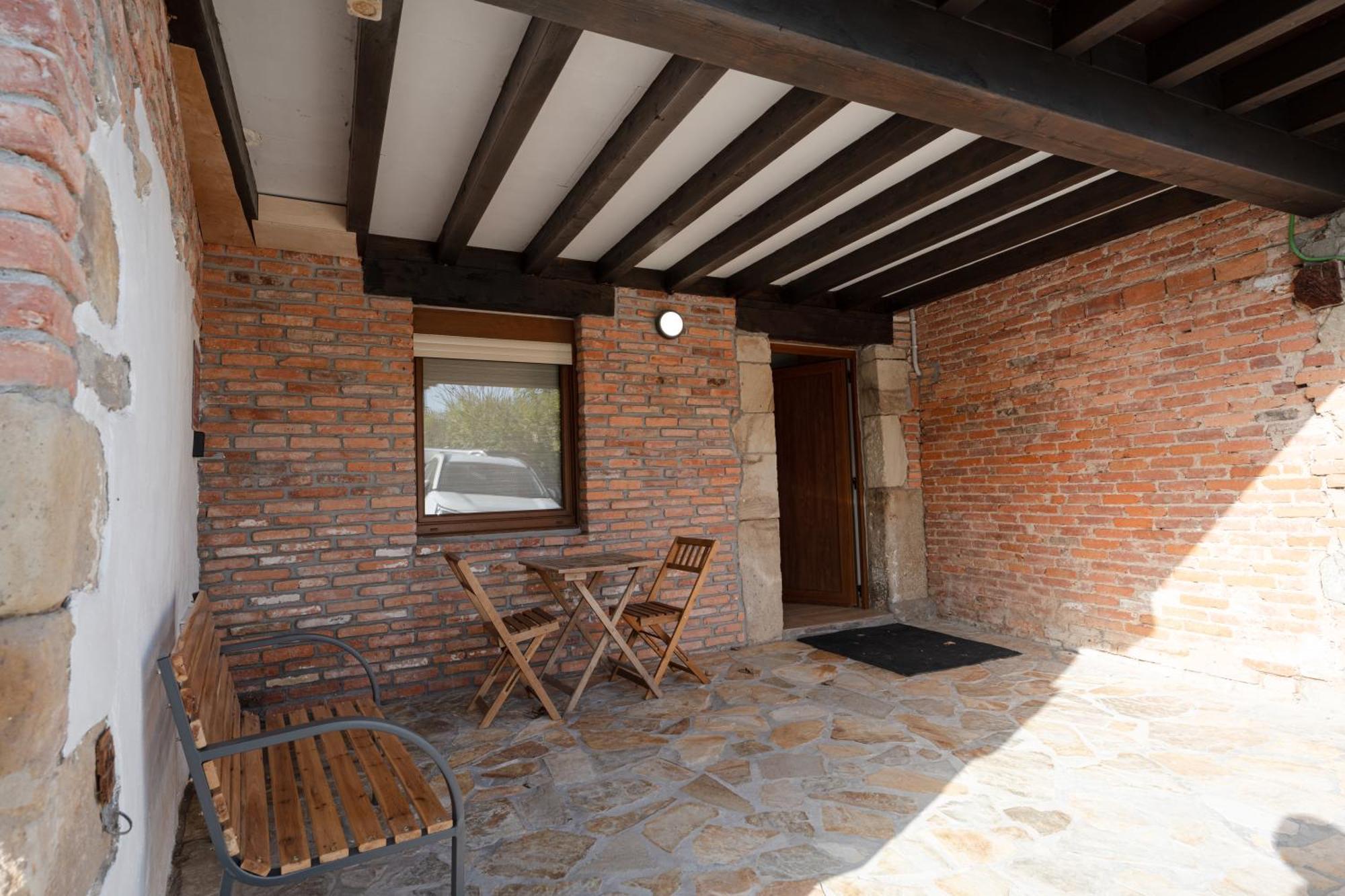 La Casita Del Puente Viejo Villa Oruna Exterior photo